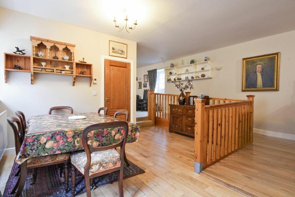 Craster Tower Coach House Villa ภายนอก รูปภาพ