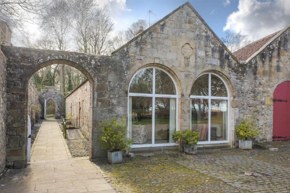 Craster Tower Coach House Villa ภายนอก รูปภาพ